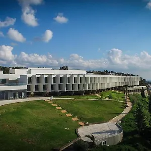 elma-arts-complex-luxury-hotel.gethaifahotels.com/